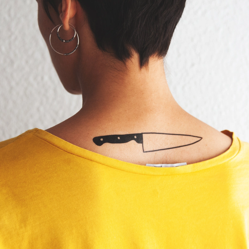 Tatouage COUTEAU