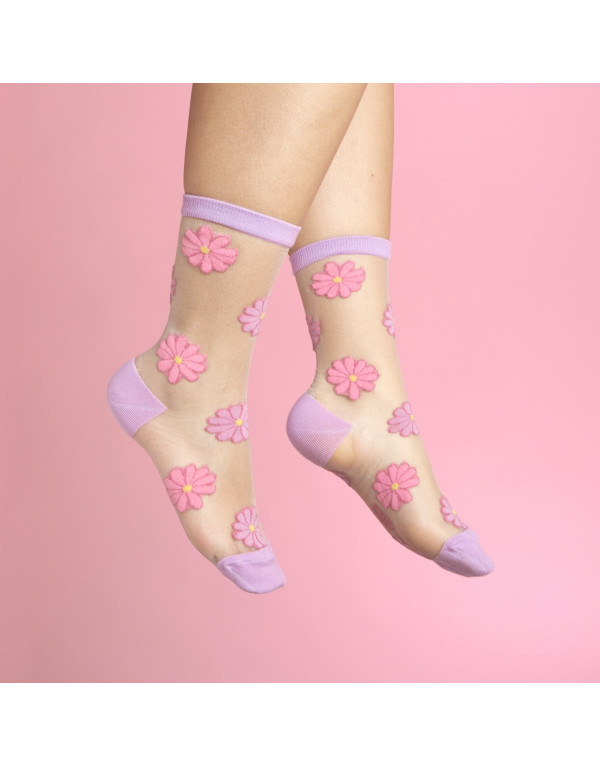 Chaussettes transparentes...